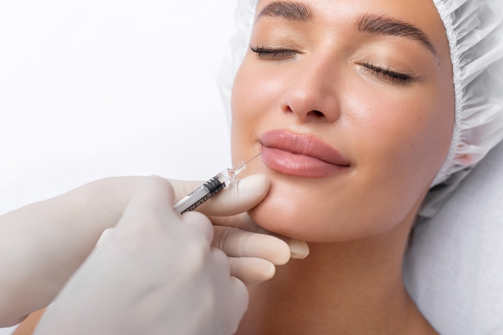 Which clinic in Hiroshima offers hyaluronic acid injections for lips? Introduction of the treatment details.