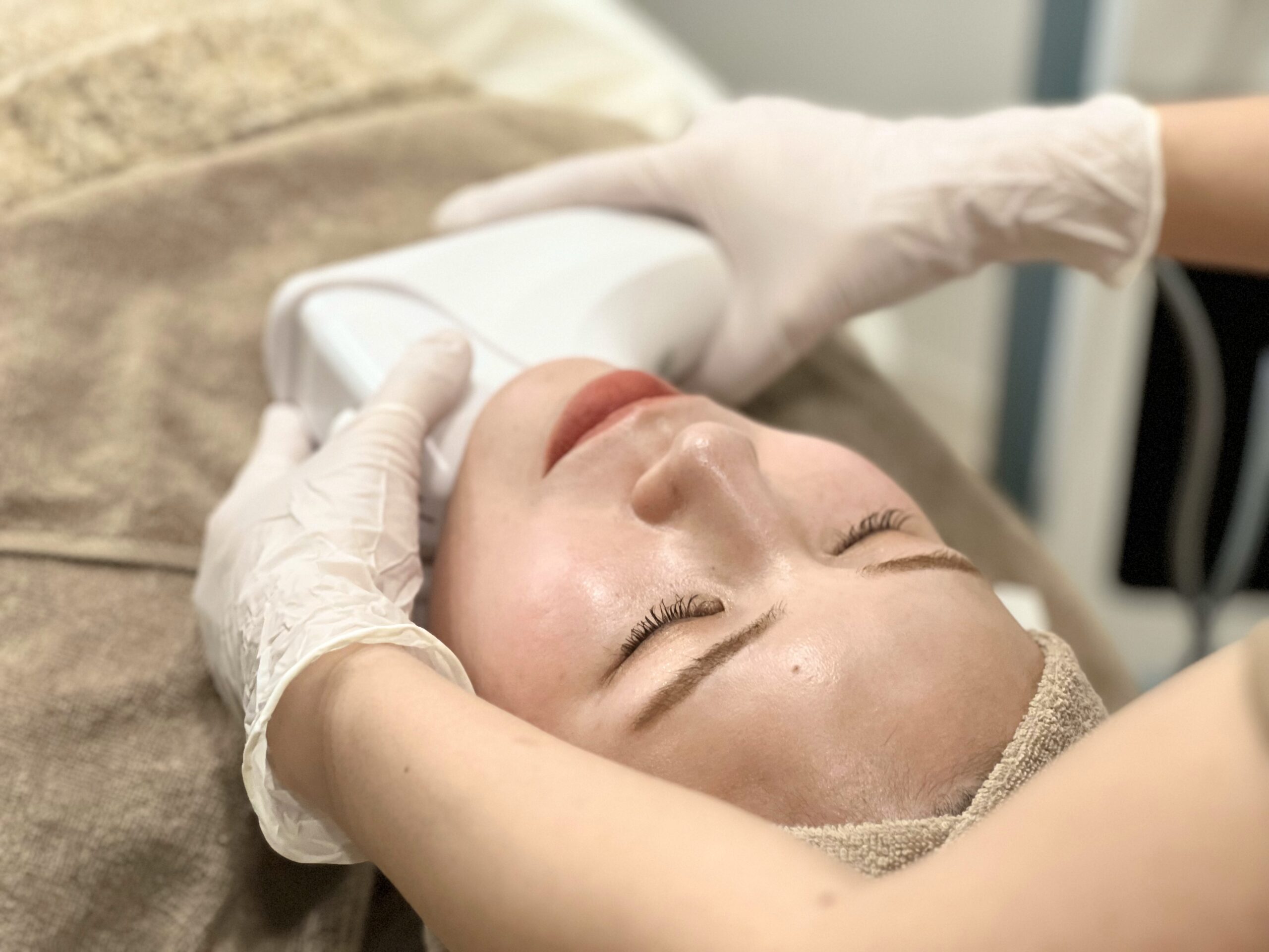 Hiroshima Cosmetic Dermatology: A Complete Manual for Beginners