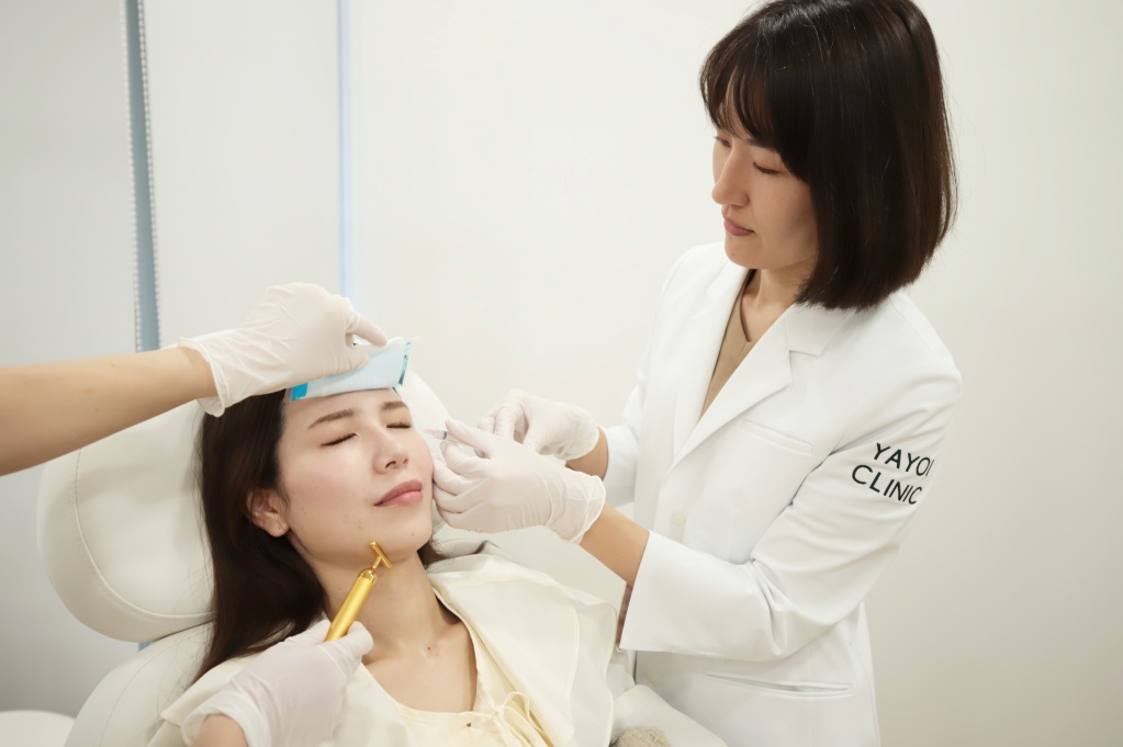 Eliminate sagging under eyes｜Cosmetic treatments available at Hiroshima Yayoi Clinic