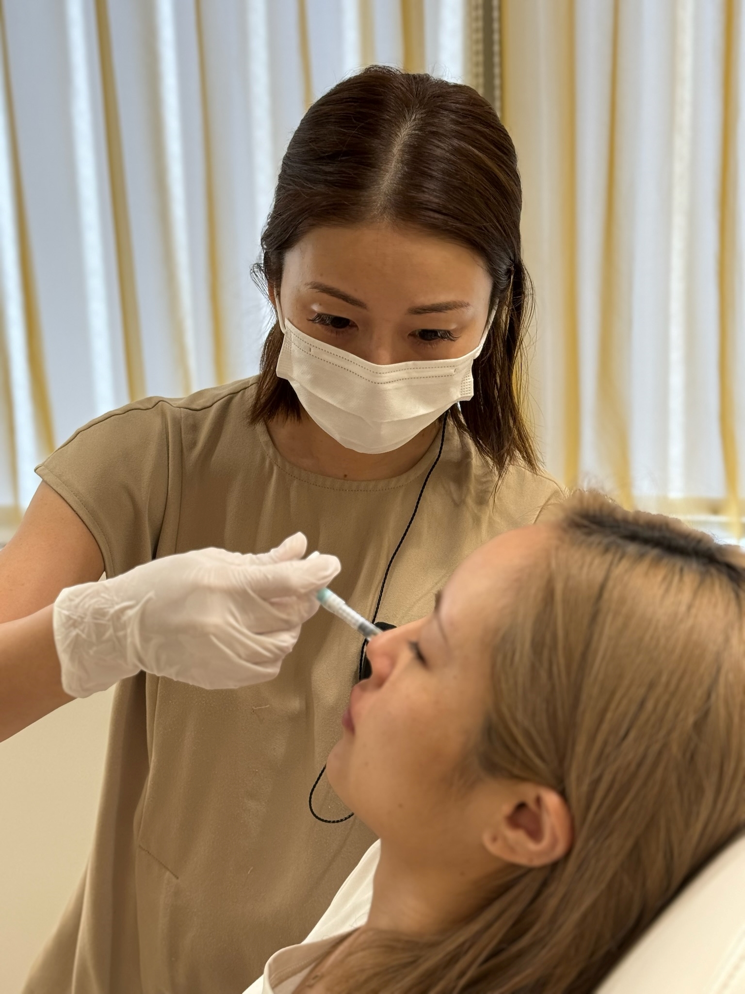 I want to have hyaluronic acid injected into my smile lines in Hiroshima! Explanation of the procedure and effects