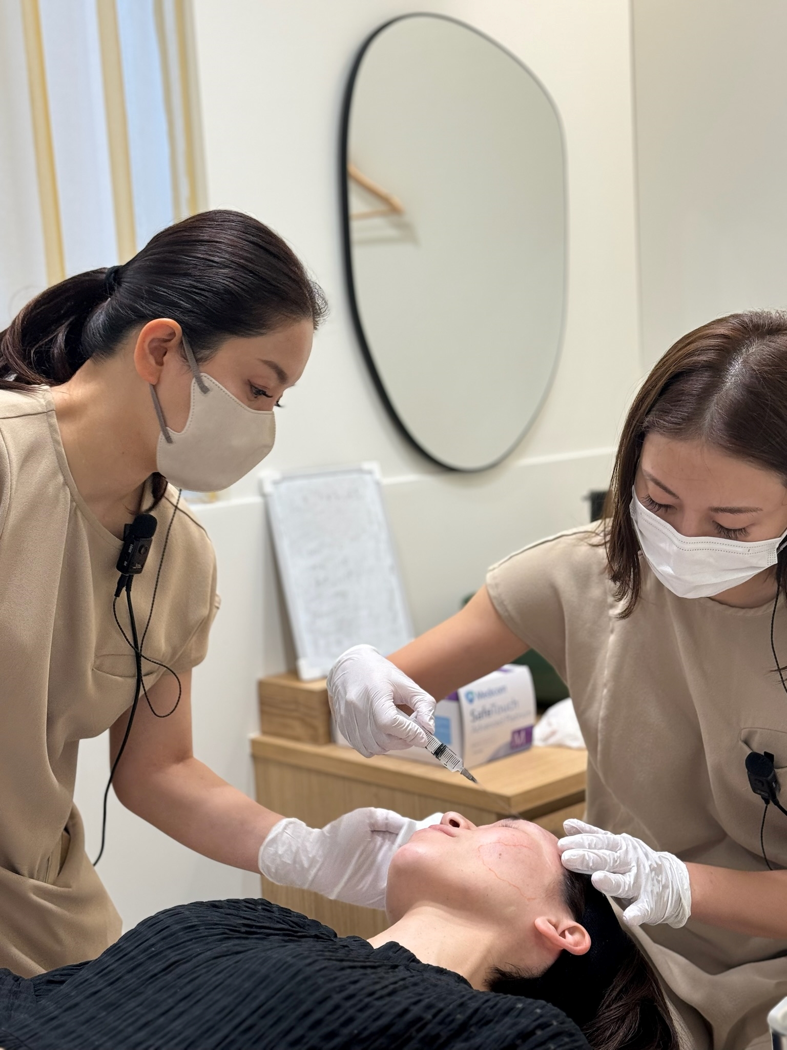 I want to have hyaluronic acid injected into my smile lines in Hiroshima! Explanation of the procedure and effects