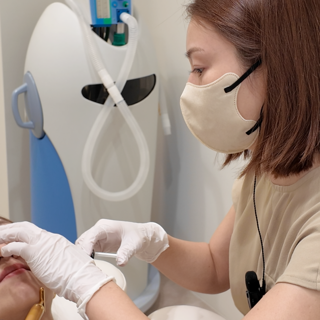 The Yayoi Clinic, Hiroshima, explains the types and characteristics of treatment for dark circles under the eyes!