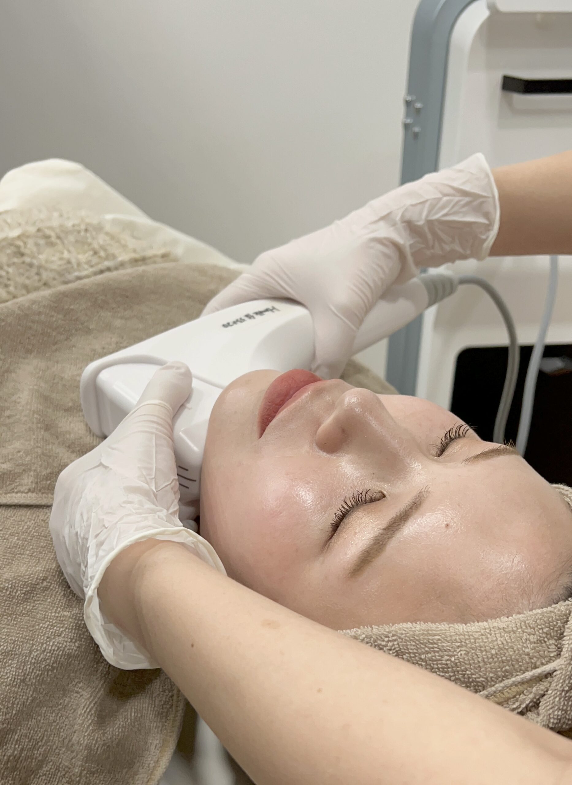 What are the criteria for choosing a cosmetic dermatologist near Hiroshima Station? Introducing treatments according to your concerns.