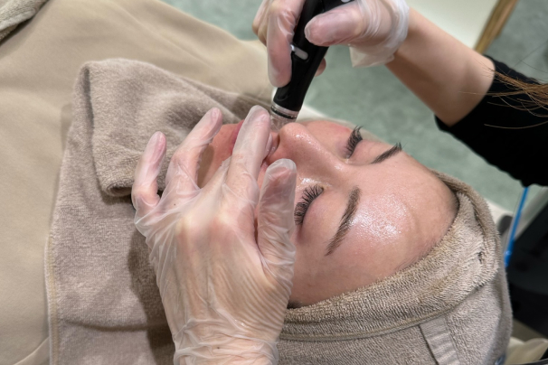 Features of Hiroshima Yayoi Clinic, Where You Can Receive a HydraFacial
