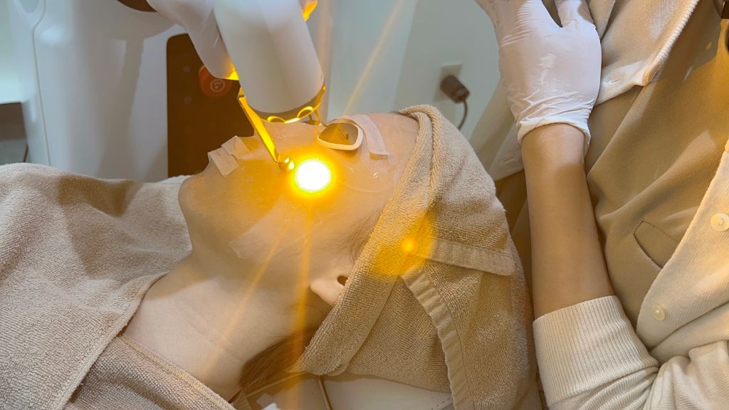 Want to Treat Facial Redness at a Cosmetic Dermatology Clinic in Naka Ward, Hiroshima City? Here Are the Causes and Treatment Options